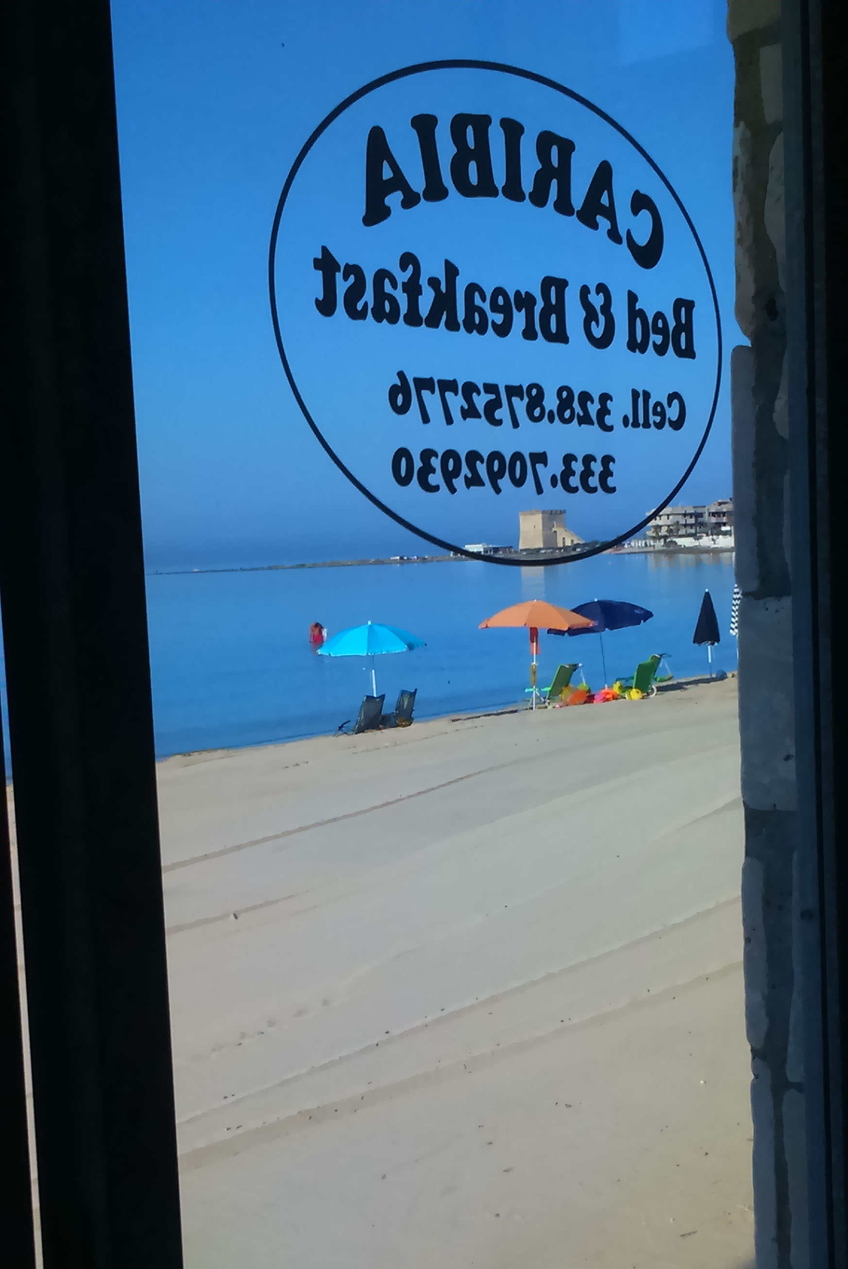 Vista mare dalla veranda del nostro Bed and Breakfast che si affaccia direttamente sulla spiaggia libera di Torre Lapillo ed è a disposizione dei nostri ospiti.